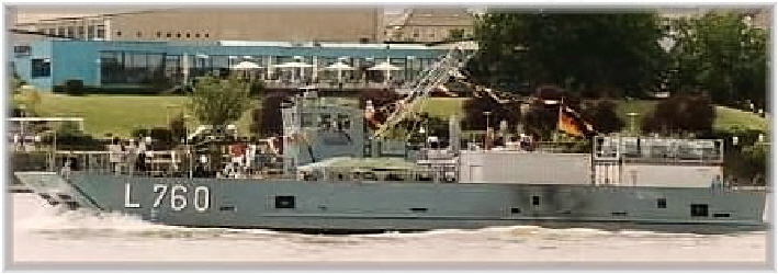 MZL Boote auf Flussfahrt