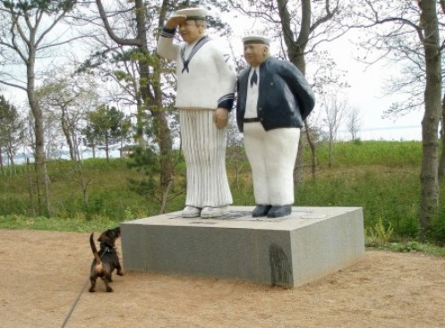 Ein  Denkmal an der Ostsee Promenade